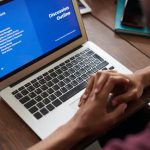 Laptop powystawowy czy warto w niego jest zainwestować?